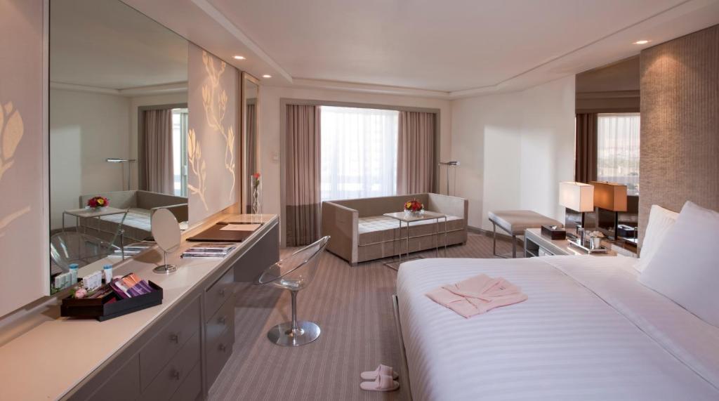 Midas And Casino 4* Pasay