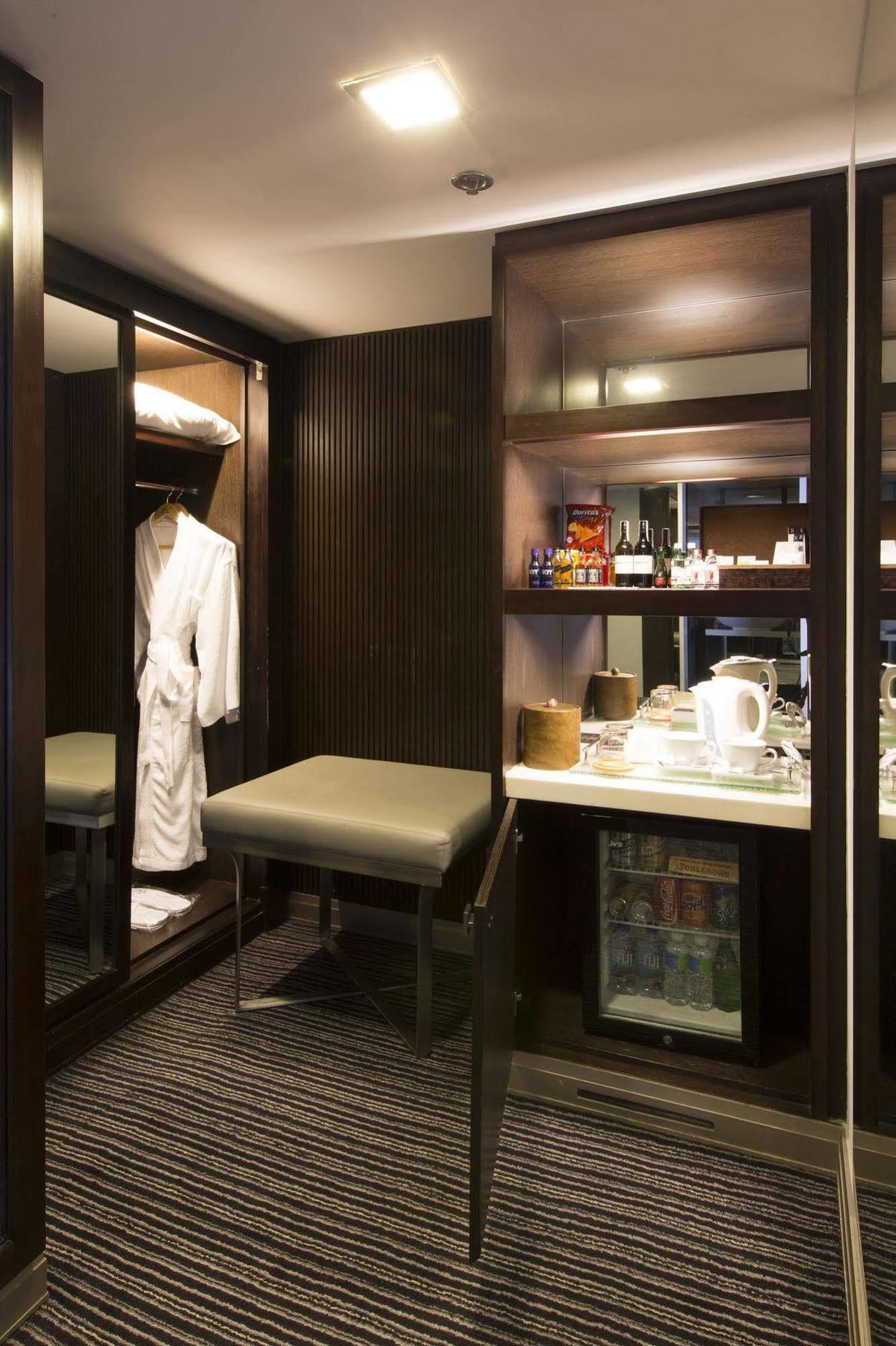 Midas And Casino Hotel 4*